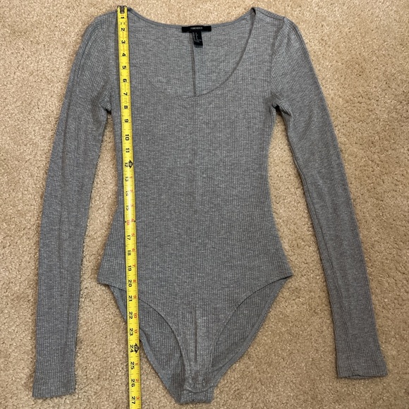 Forever 21 Grey long sleeve body suit size S - Picture 4 of 6